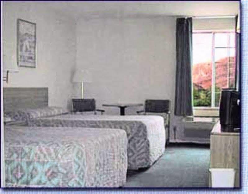 Moab Gateway Inn At Arches Nat'L Park Eksteriør billede